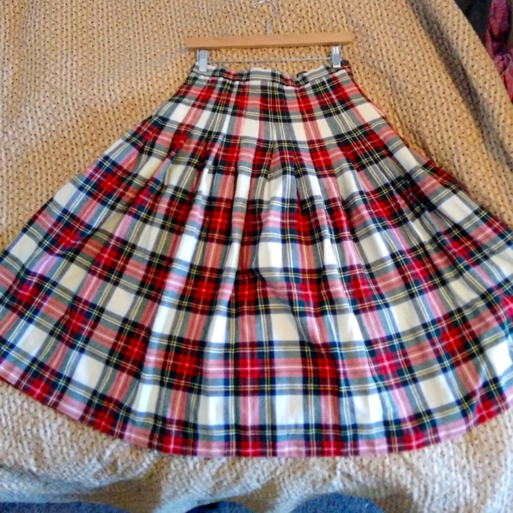 Vintage Guy Curtis wool plaid pleated skirt US8, UK12